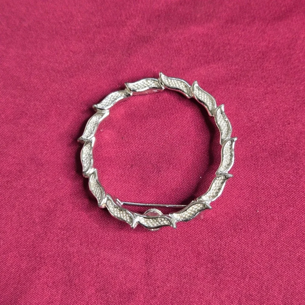 Vintage Silver Tone Circle Swirl Brooch Pin Textured Abstract Design Stamp GERRY
